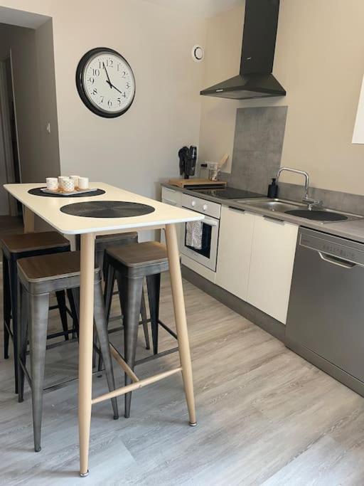 Maison Du Bourg Pasteur Le Moulinaud Экстерьер фото